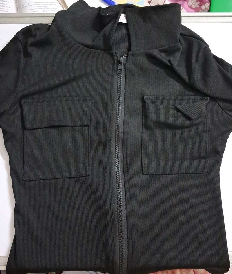 Black Zip-Up Ribbed Crop Top