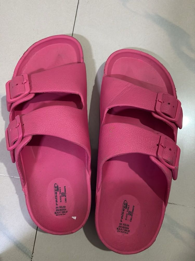 Pink Slides - Casual Comfort