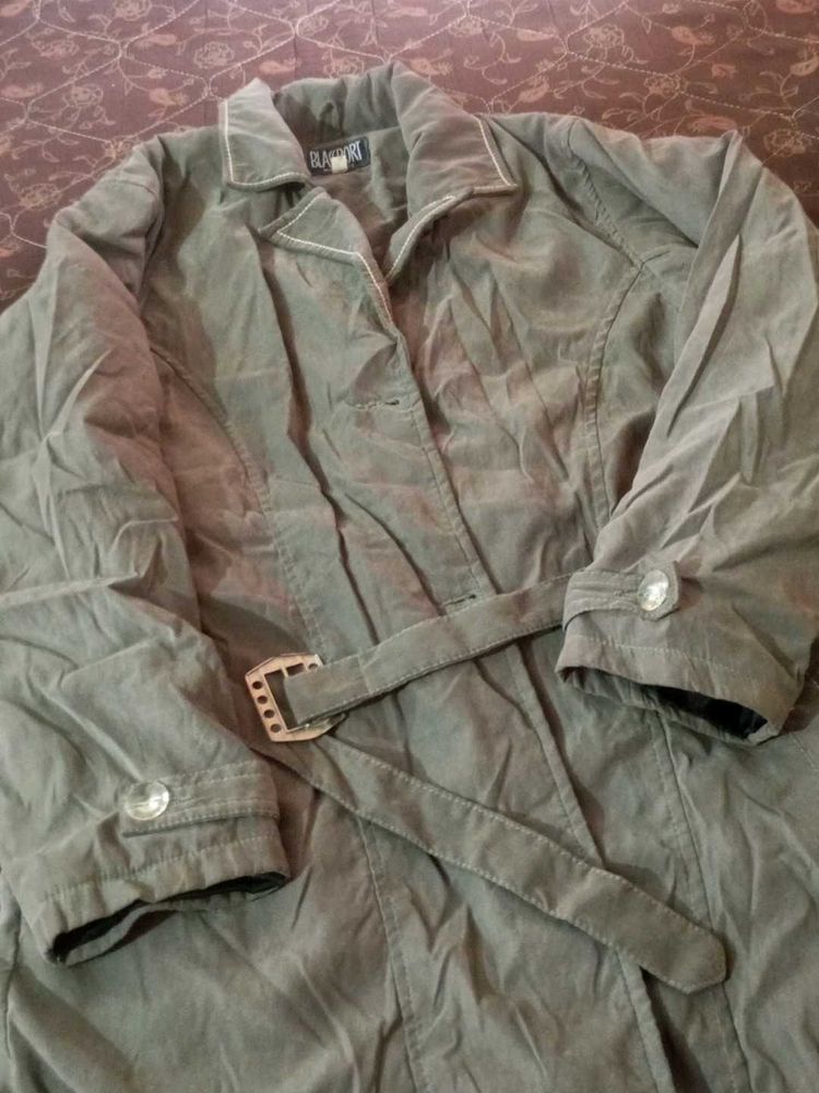 very warm coat in new condition