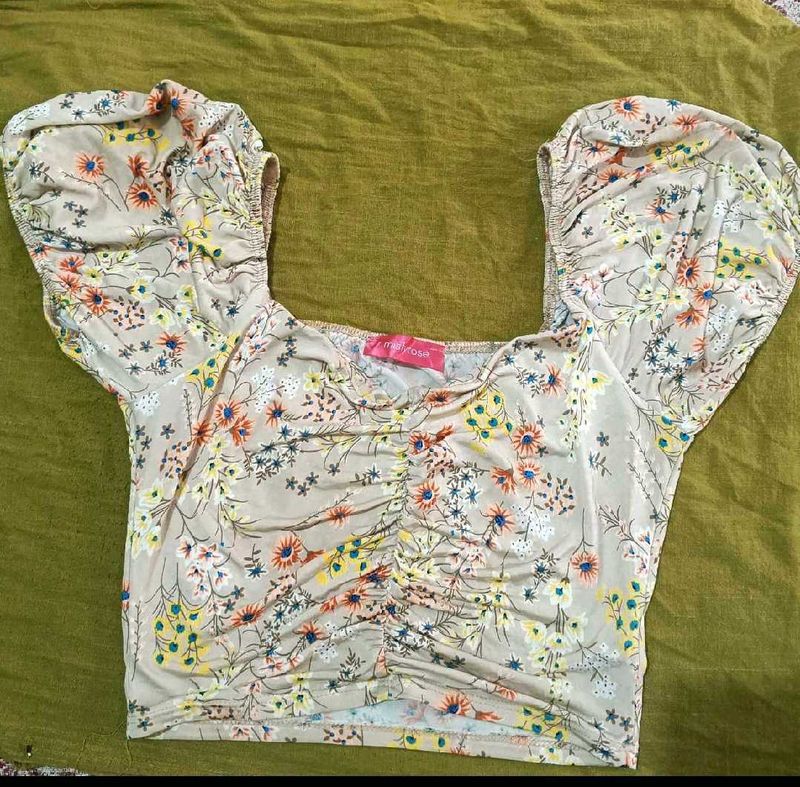 Chic Floral Ruched Crop Top