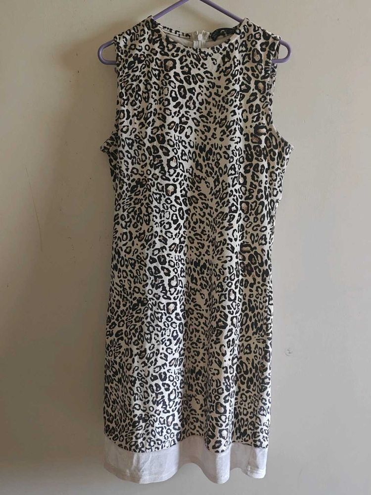 Stylish Sleeveless Leopard Print Dress