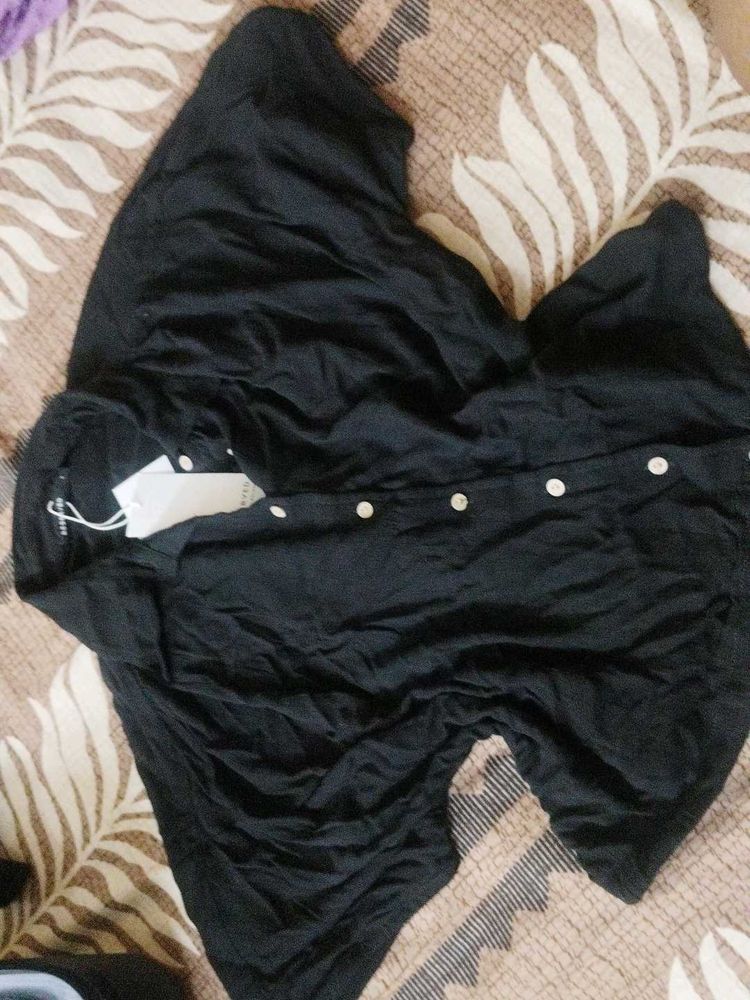 Chic Black Button-Up Top