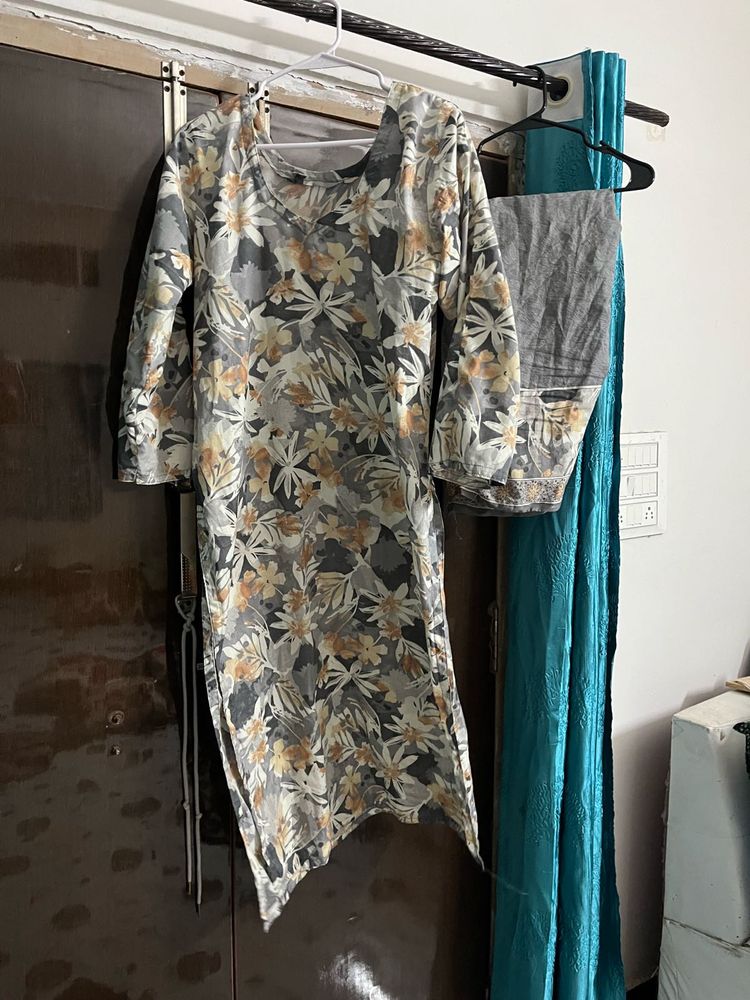 Elegant Floral Kurta Set with Pants