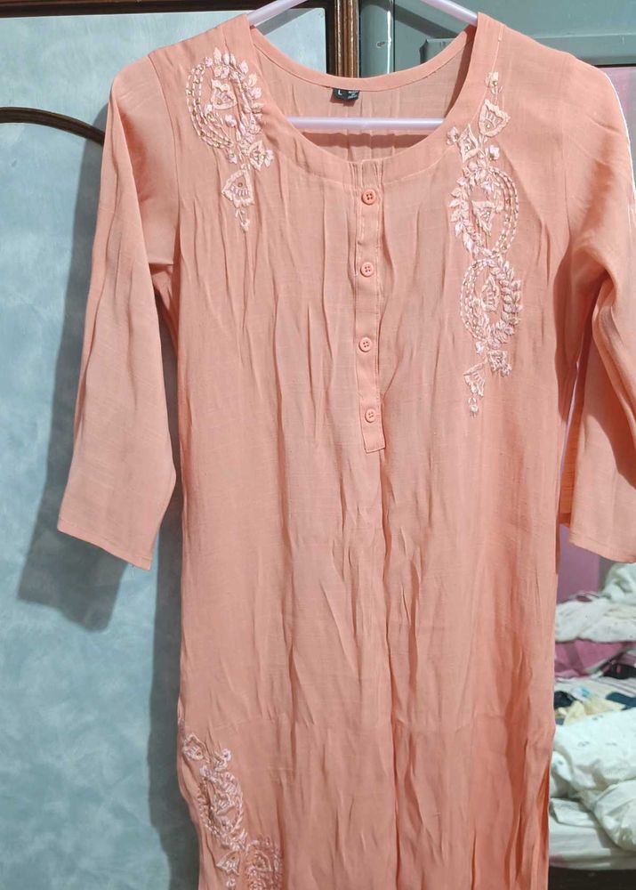 Elegant Peach Kurta with Embroidery 🍑