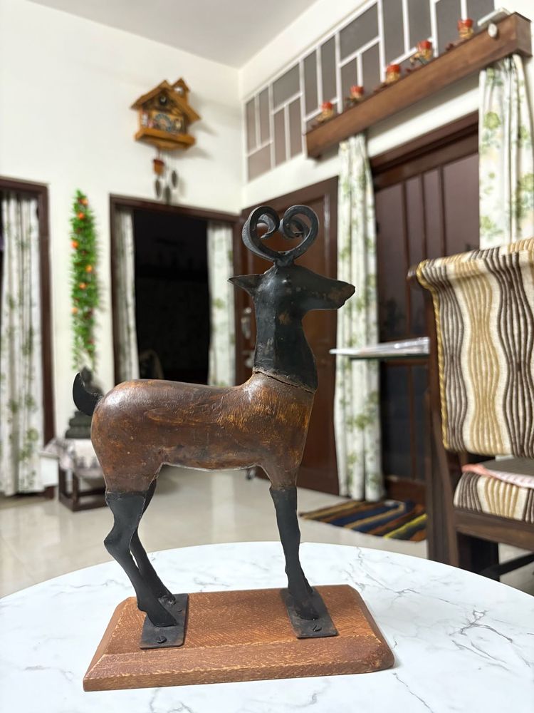 Deer antique Showpiece