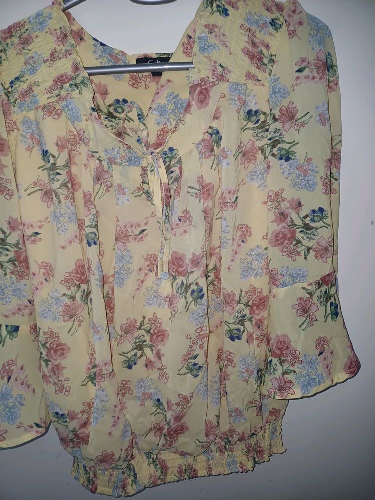 Celia Printed Yellow Top