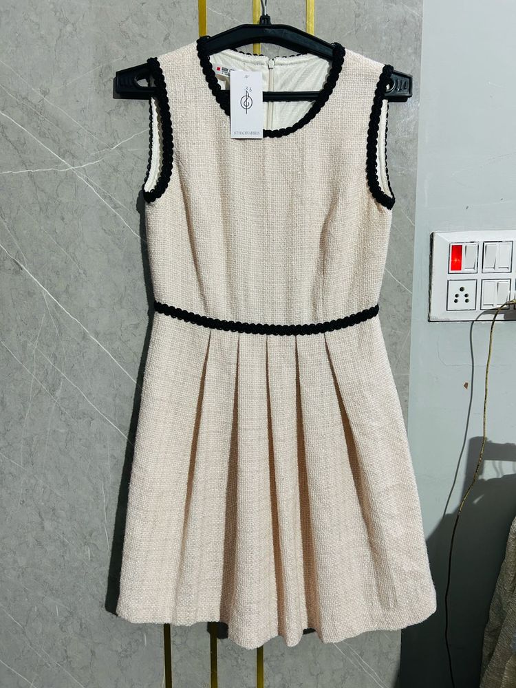 Chanel inspired Chic Sleeveless Tweed Dress