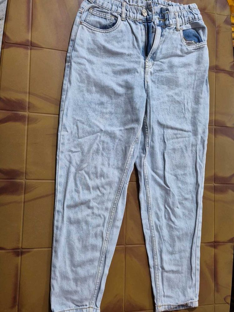 Light Wash High Waisted Jeans