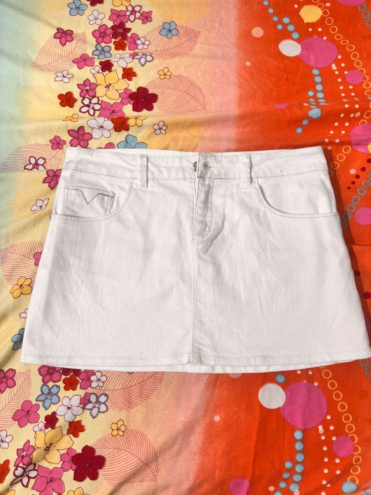 GUESS White Denim Mini Skirt