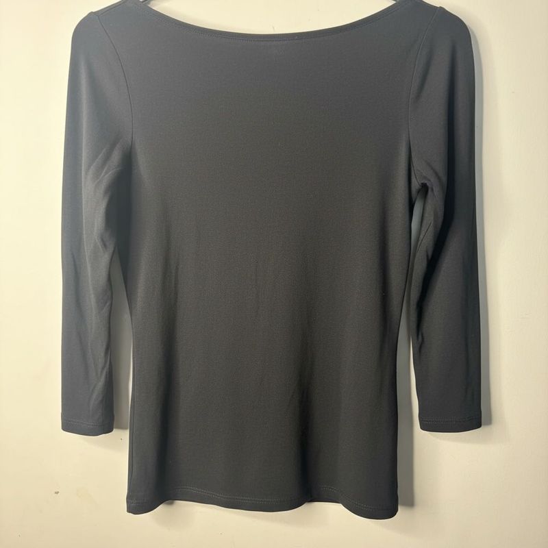 Classic Black 3/4 Sleeve Top