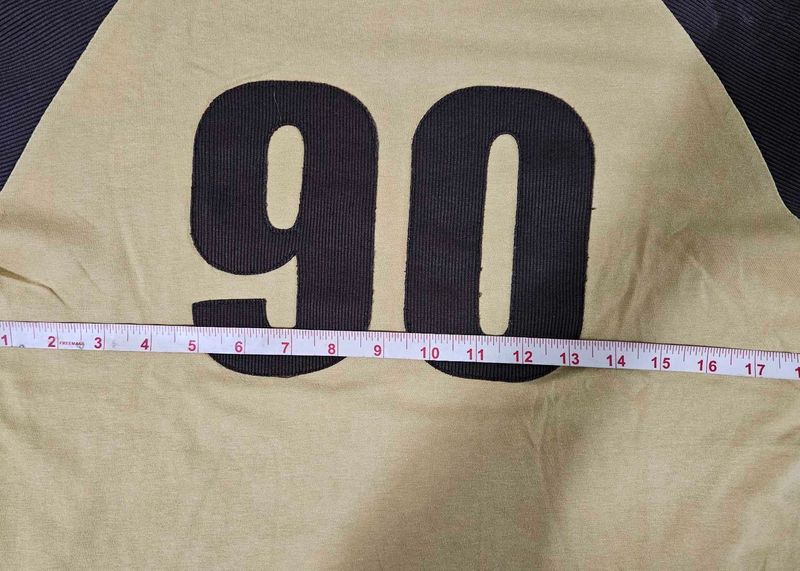Retro "90" Graphic T-Shirt