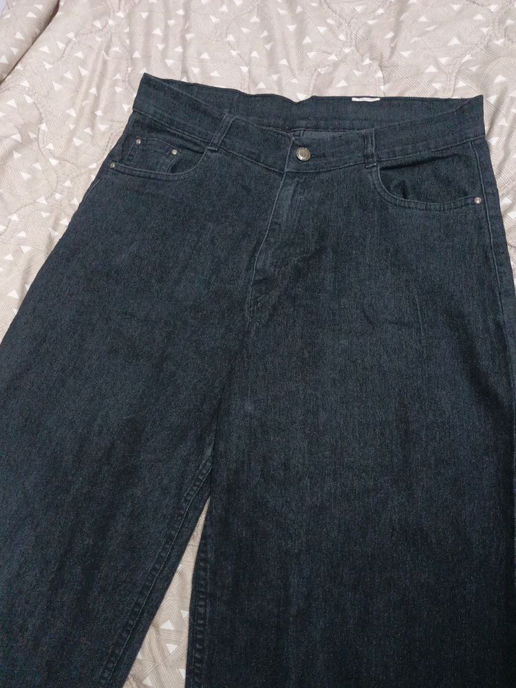 Black Denim Jean With Very Smooth Stuff