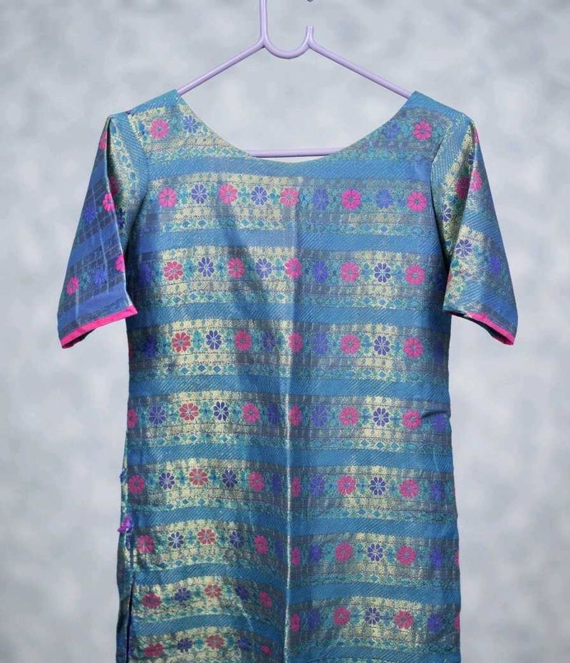 Elegant Brocade Kurta with Floral Print
