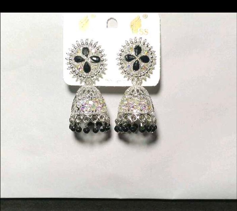 Stylish Jhumka Earrings