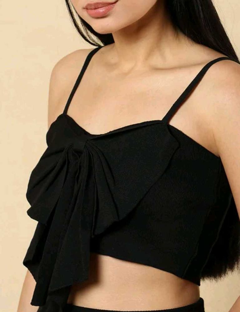 Chic Black Bow Detail Crop Top