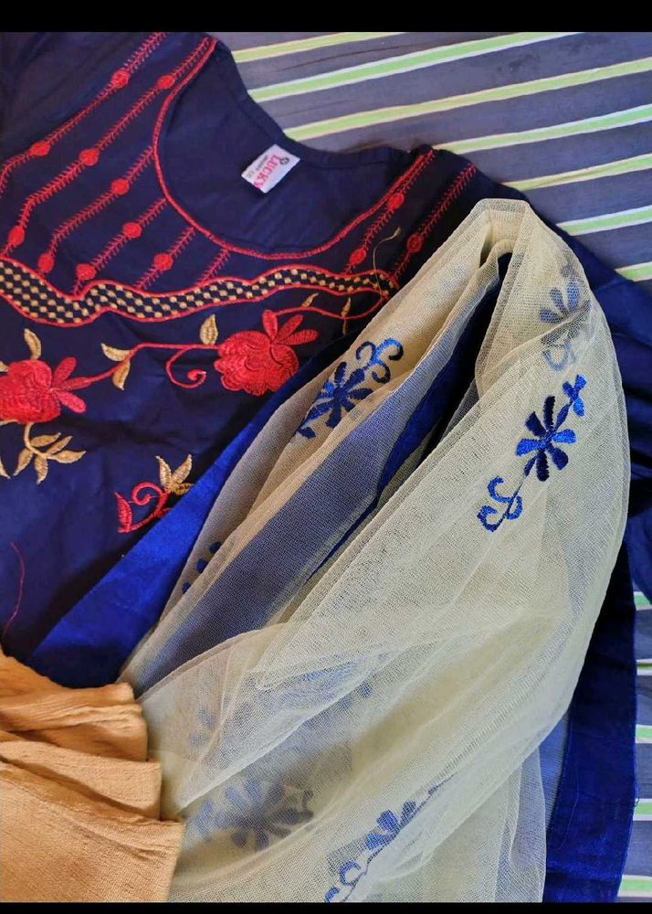 New Unused Kurti Pant Dupatta Set