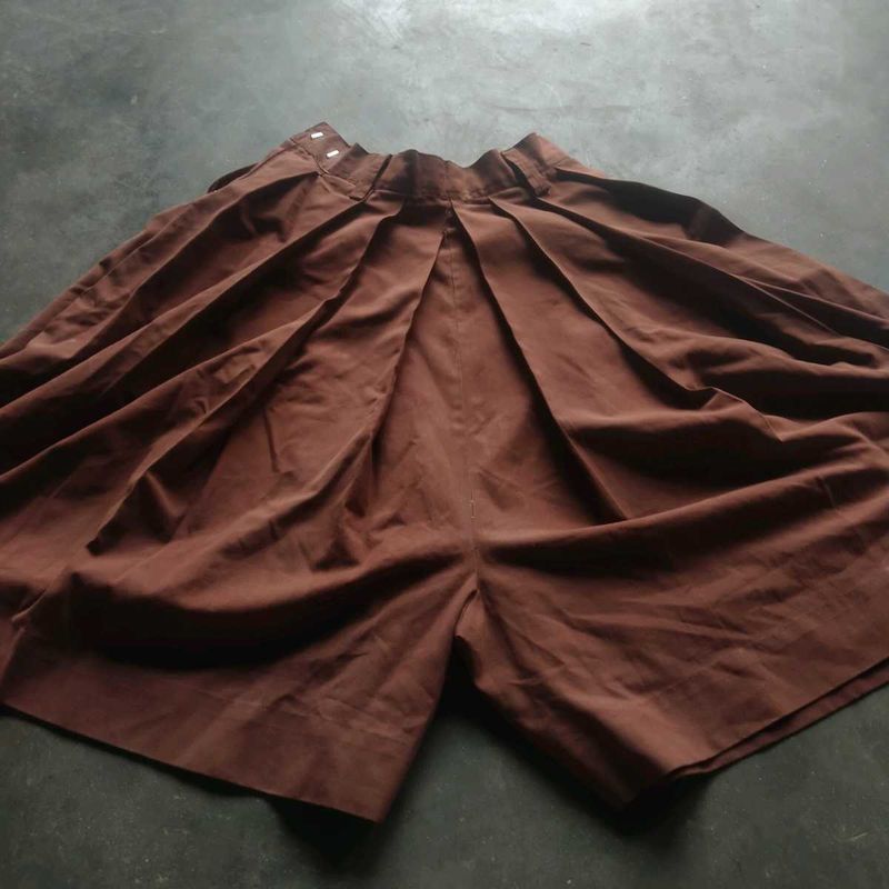 Brown Pleated Shorts Skirt