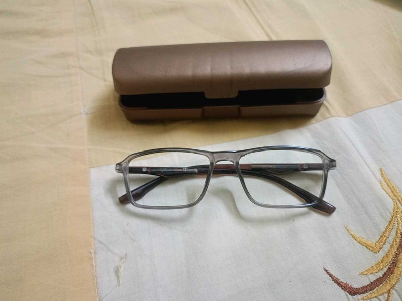 Stylish Brown Eyeglasses with Case