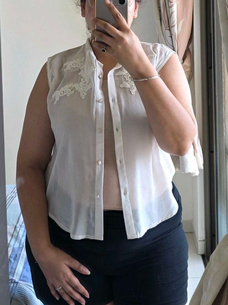 Chic Sleeveless Top.with inner