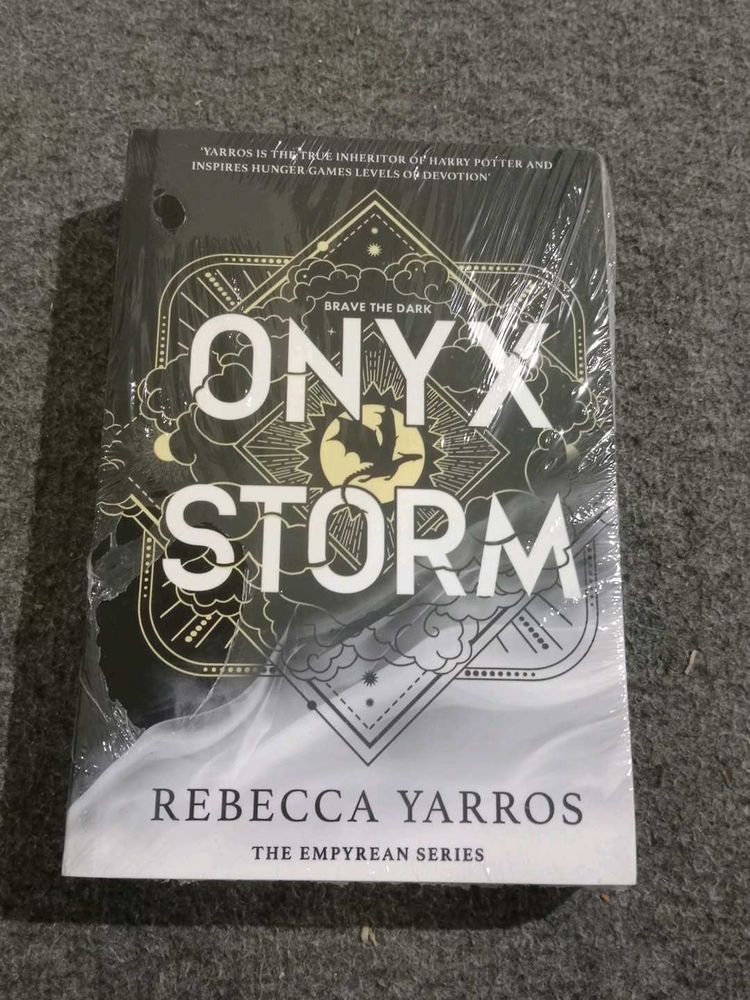 Onyx Storm Book by Rebecca Yarros