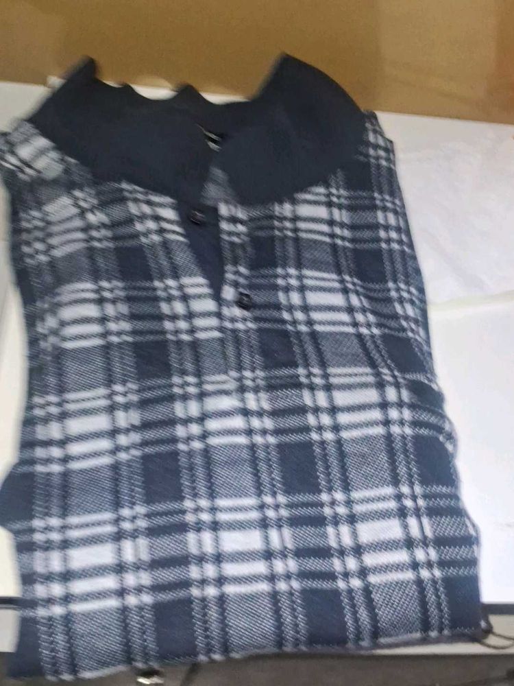Men's Plaid Button-Down Shirt