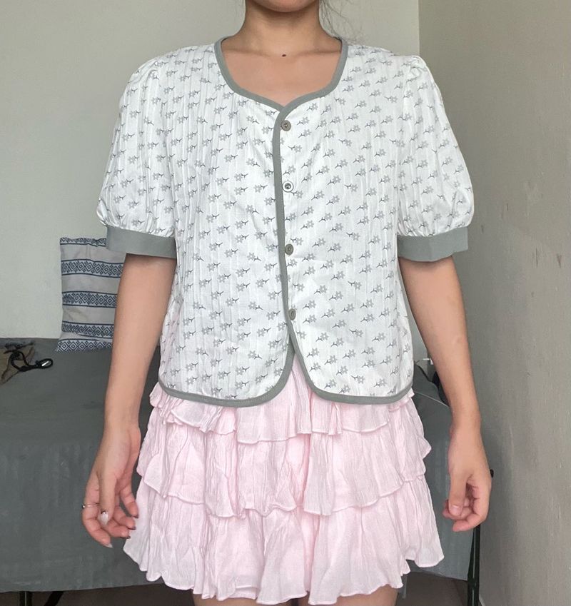 Vintage Floral Button-Up Top