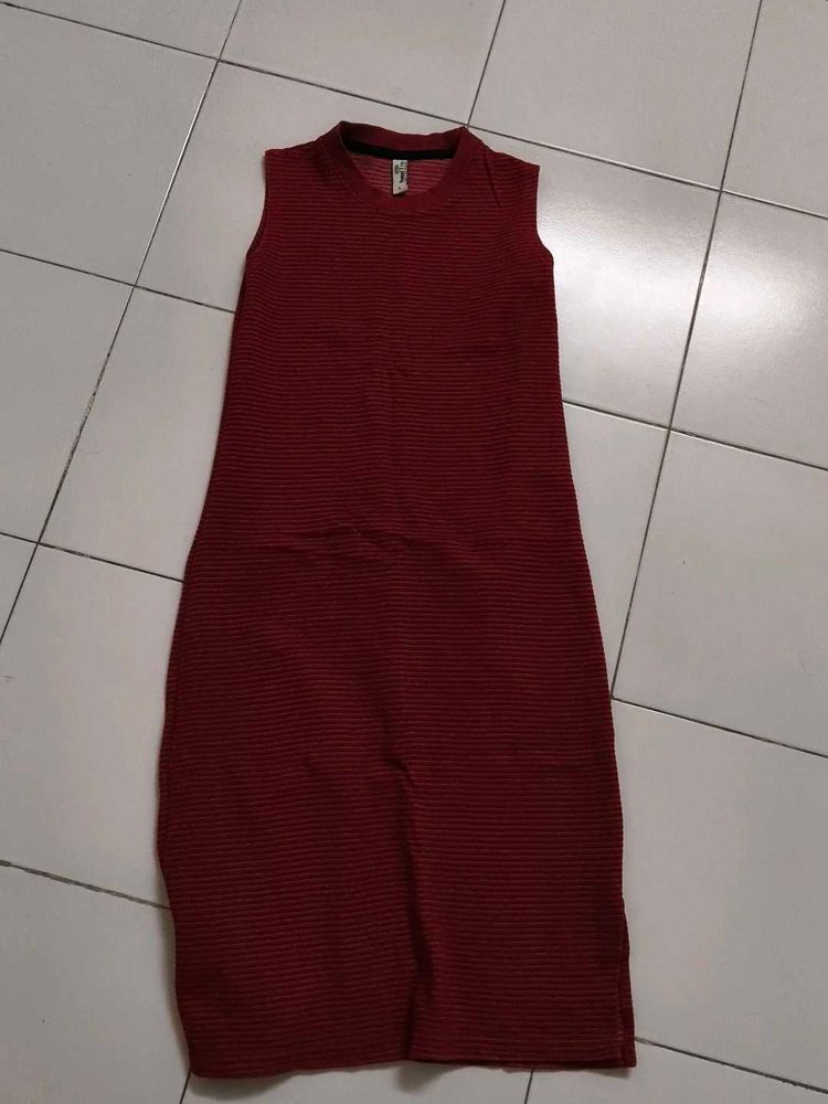 Burgundy Sleeveless Midi Dress