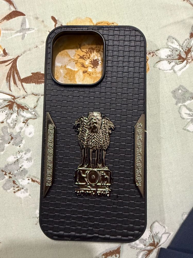 iphone 16 pro Emblem Phone Case