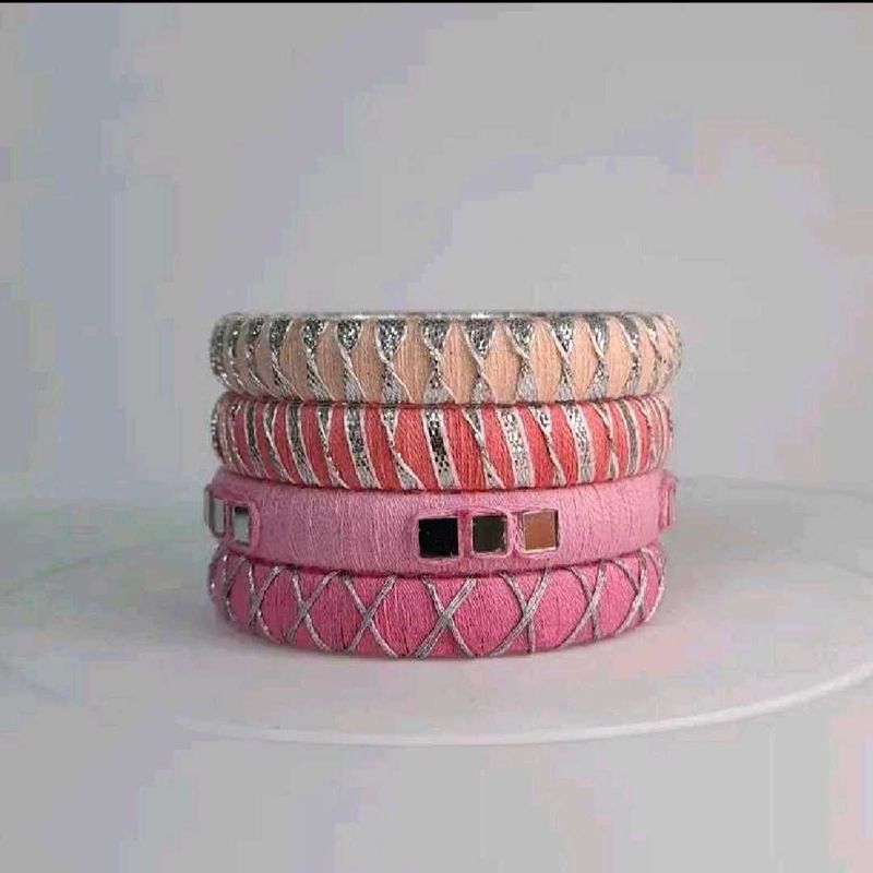 Set of 4 Beautiful Bangles🩷