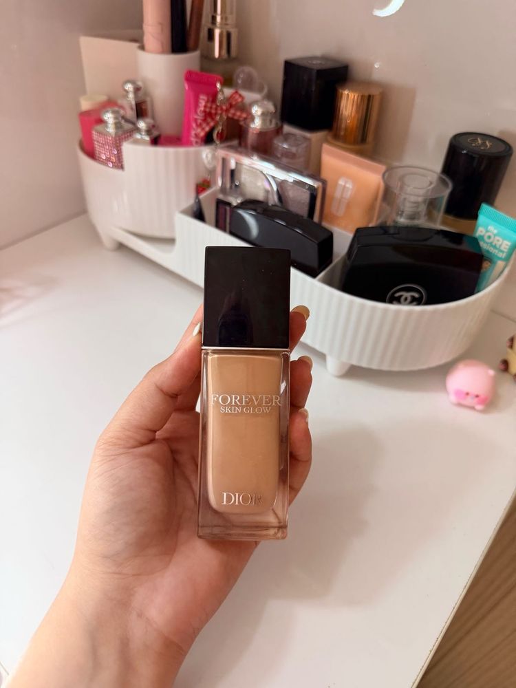 Dior Forever Skin Glow Foundation