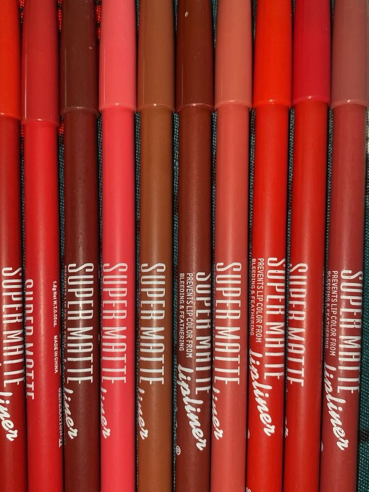Super Matte Lipliner Collection