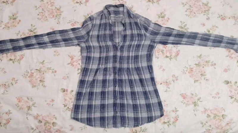 Classic Blue Plaid Button-Up Shirt