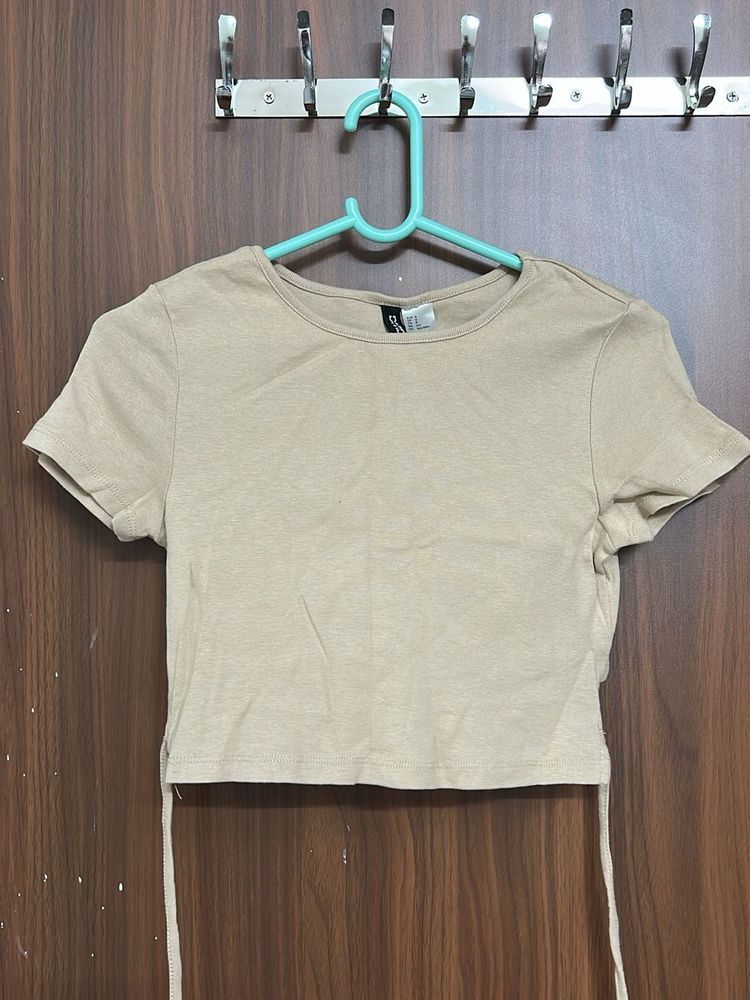 H&amp;M Beige Crop Top