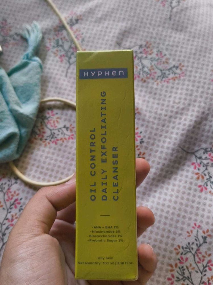 Hyphen Oil Control Daily Exfoliating Cleanser