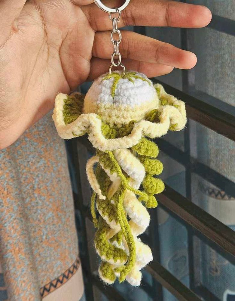 Crochet Jellyfish Keychain Set (Blue &amp; Pink)💖☺️🧸
