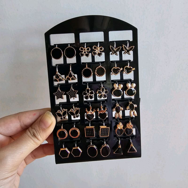 Earrrings Set Of 18 Pairs!