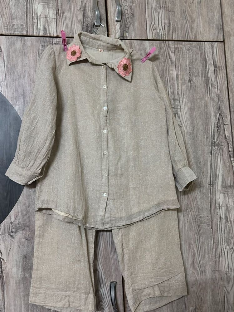 Linen co-ord  Set with Flower Embellishment