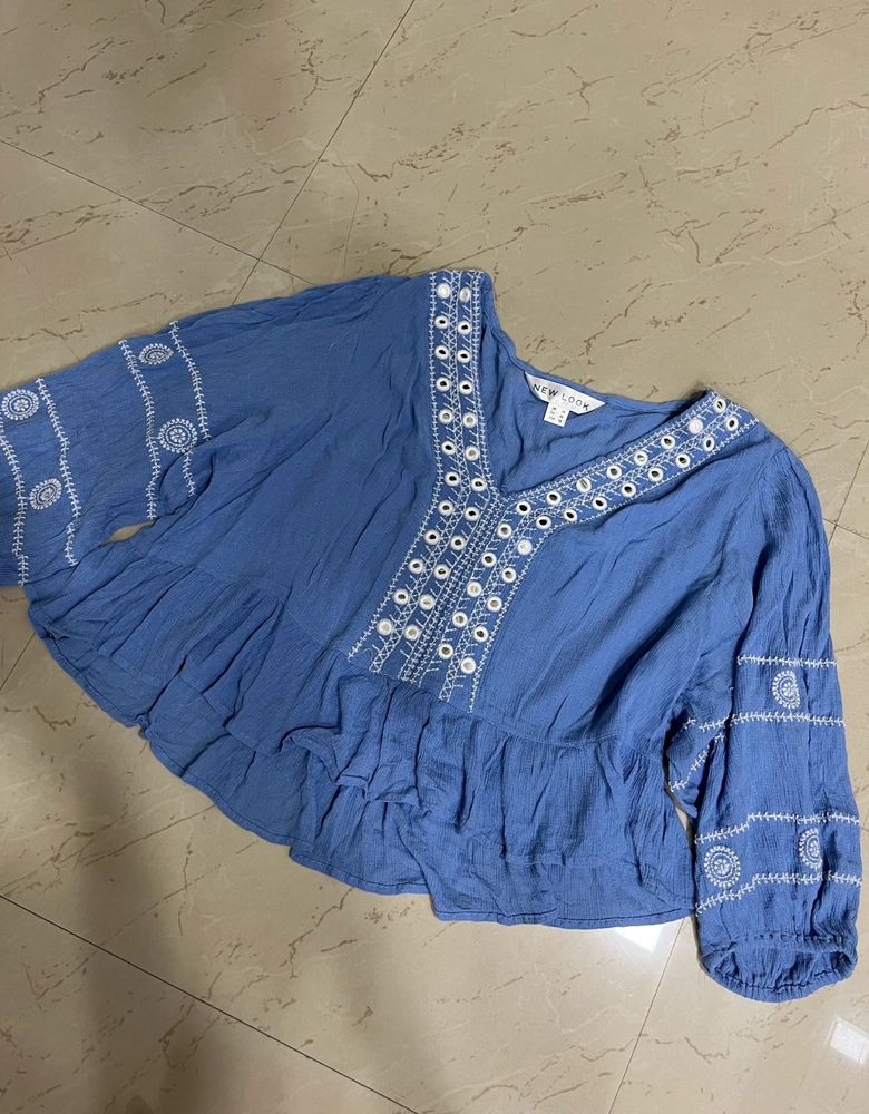Baby blue top