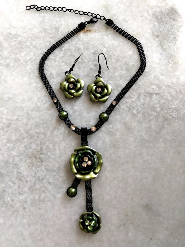 Necklace With Earrings