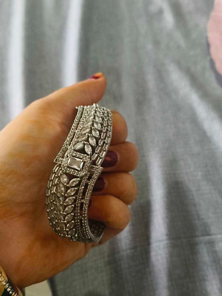 Exquisite CZ Stone Bangle Bracelet