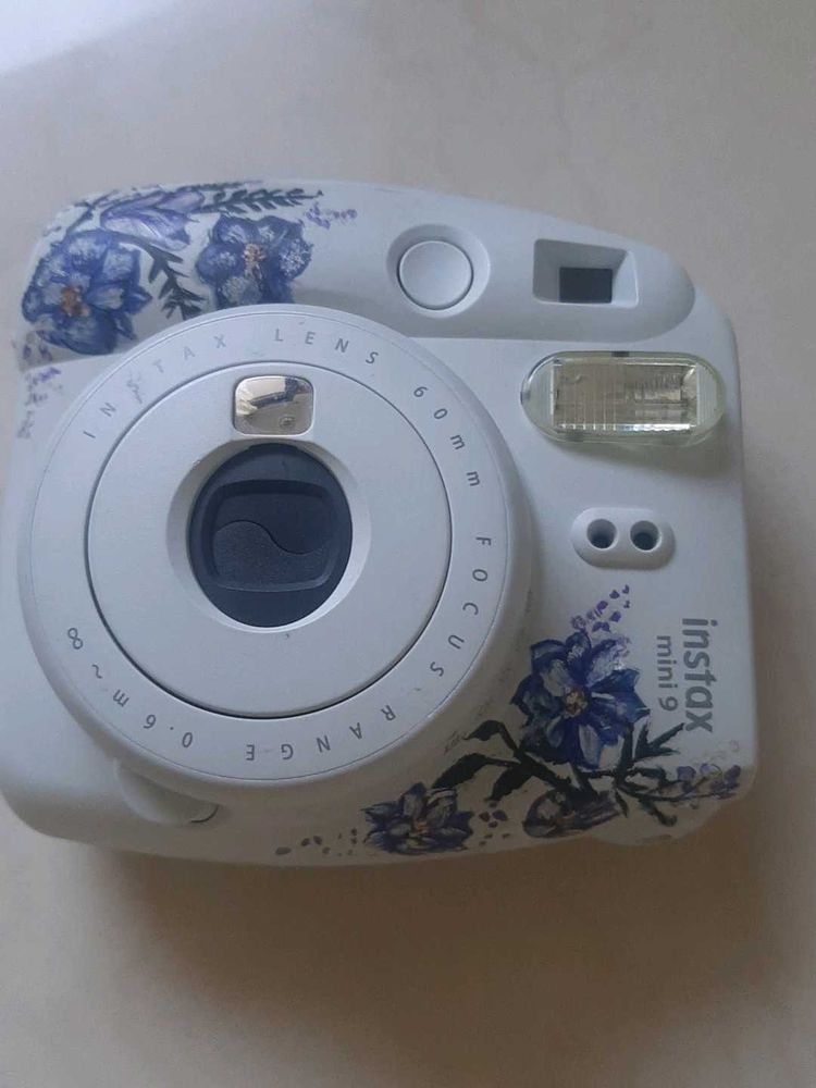 Non Working - Instax mini 9 Camera