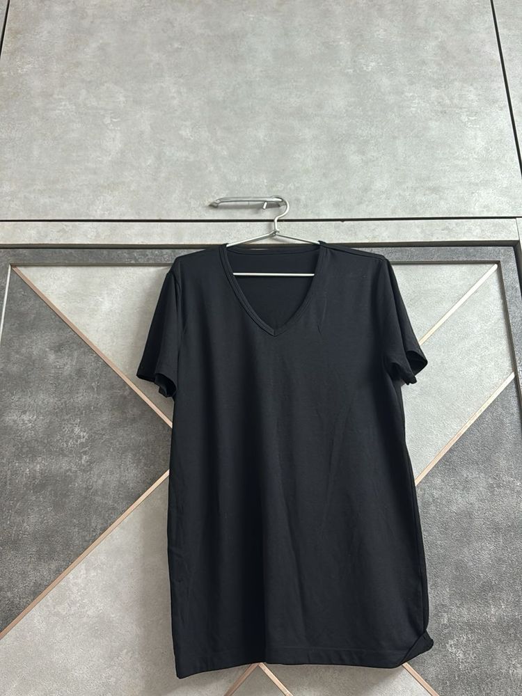 Classic Black V-Neck T-Shirt