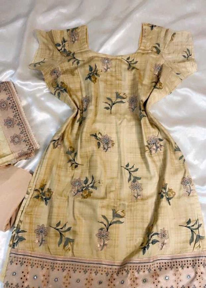 Elegant Floral Print Kurta Set