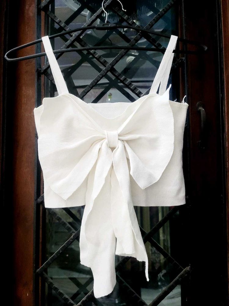 Chic White Bow Crop Top