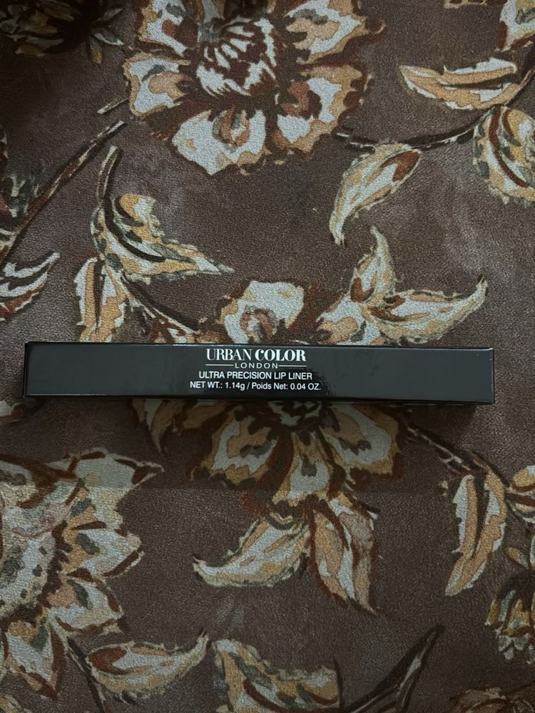 Urban Color Lip Liner, brand new
