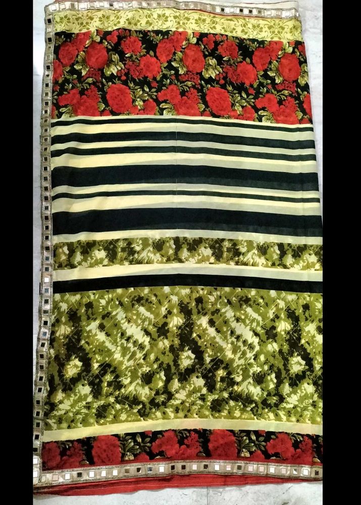 🌺 Multidesign Printed Saree with Mirror Border