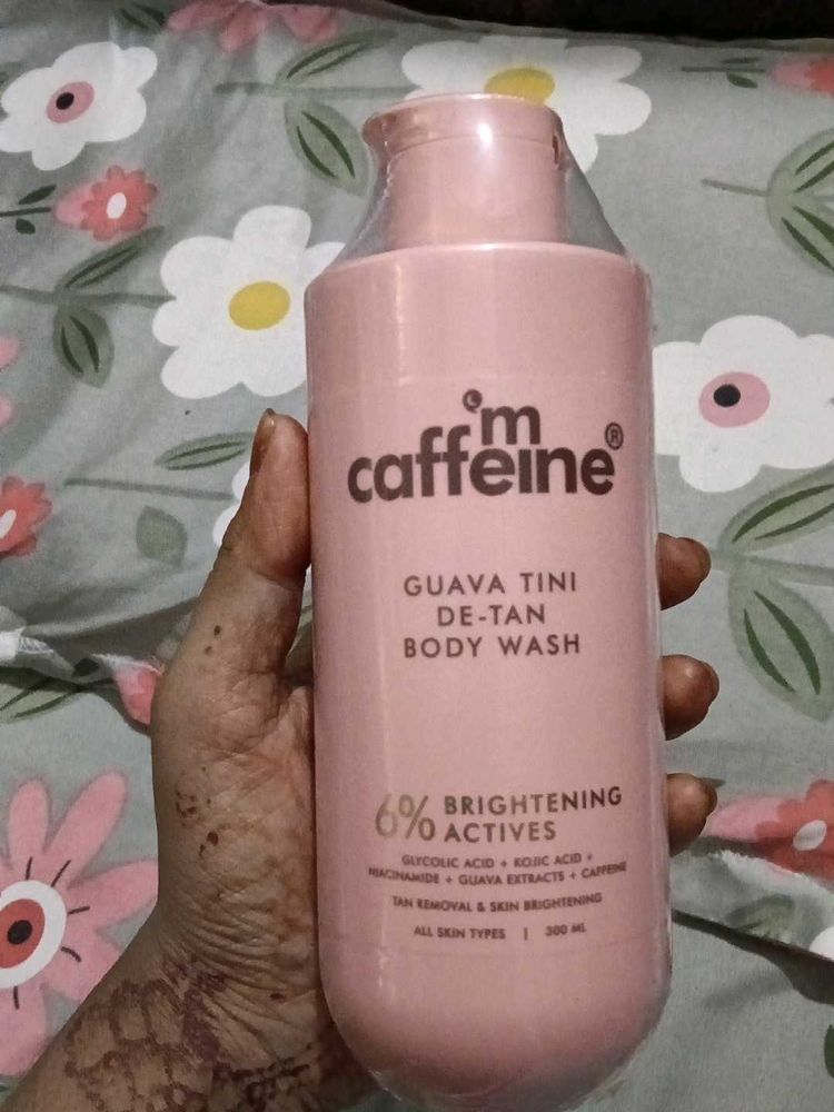 mCaffeine Guava Tini De-Tan Body Wash