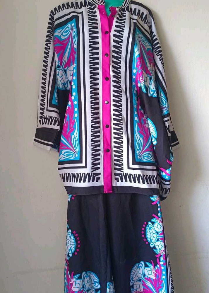 printed Kurta Set little stain is there pls check