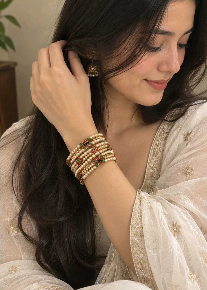 Elegant Pearl and Kundan Bangles Set
