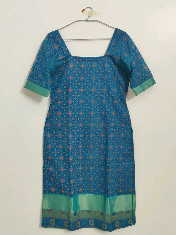 Beautiful Teal kurta with Intricate Pattern